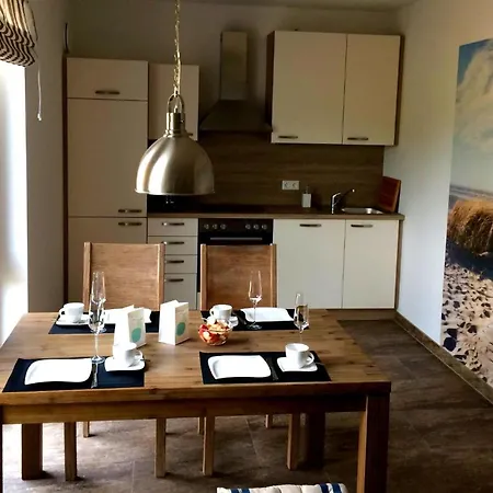 Achterbrise Mit Kamin Appartement Zinnowitz