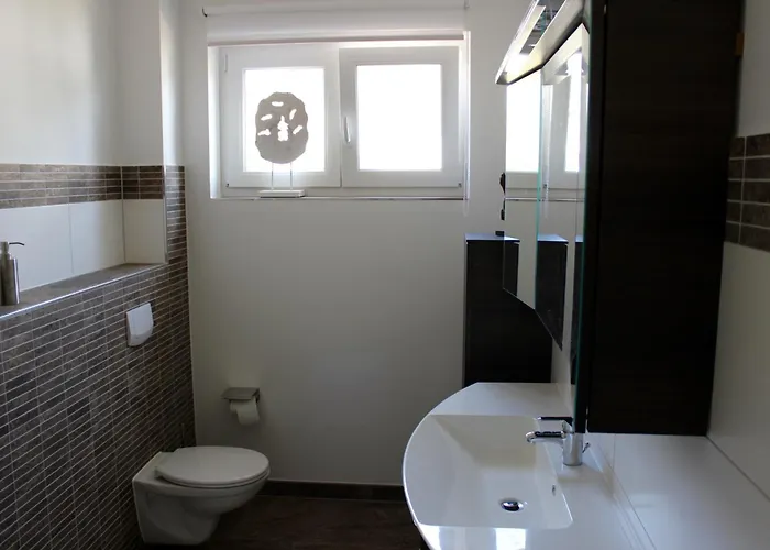 Achterbrise Mit Kamin